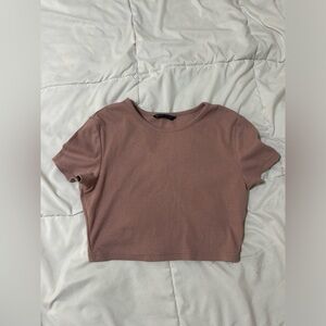 pink cropped t shirt
